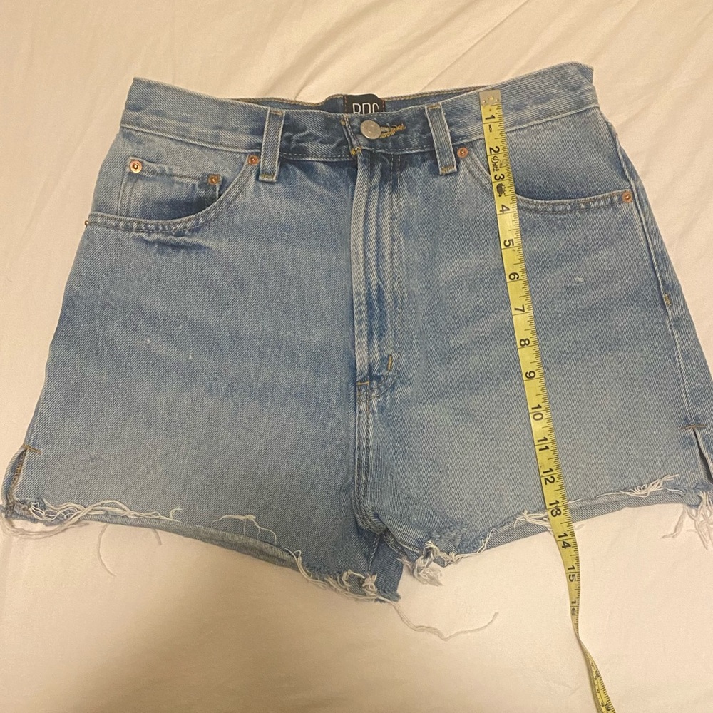 BDG Girlfriend High Rise Shorts - Picture 7 of 12